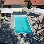 Mirage & Pool - Apartment