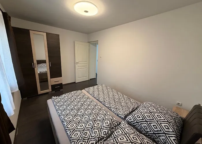 Mirage & Pool - Lejlighed *